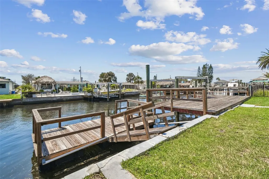 13603 Allyn Drive Hudson FL 34667
