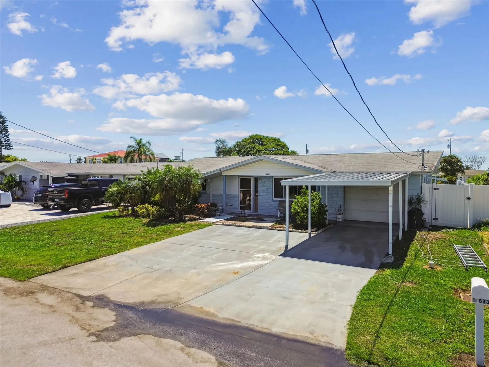 13603 Allyn Drive Hudson FL 34667