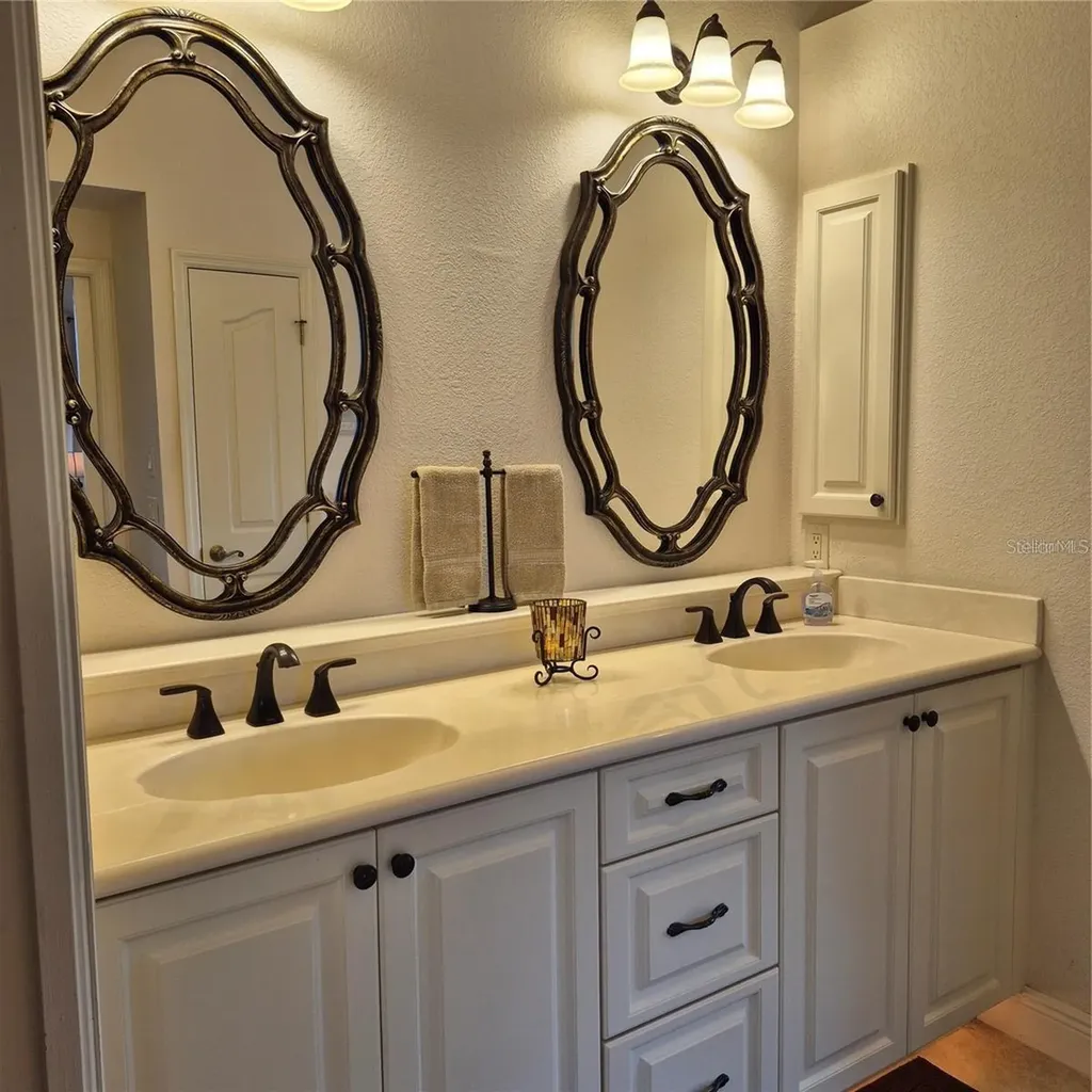 19 Medalist Way Rotonda West FL 33947