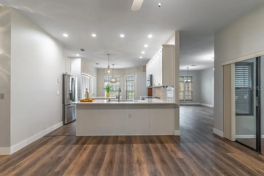 2213 Oldfield Drive Orlando FL 32837