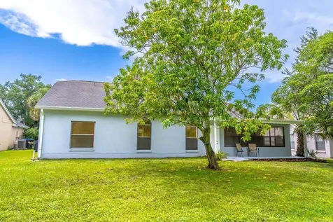 2213 Oldfield Drive Orlando FL 32837