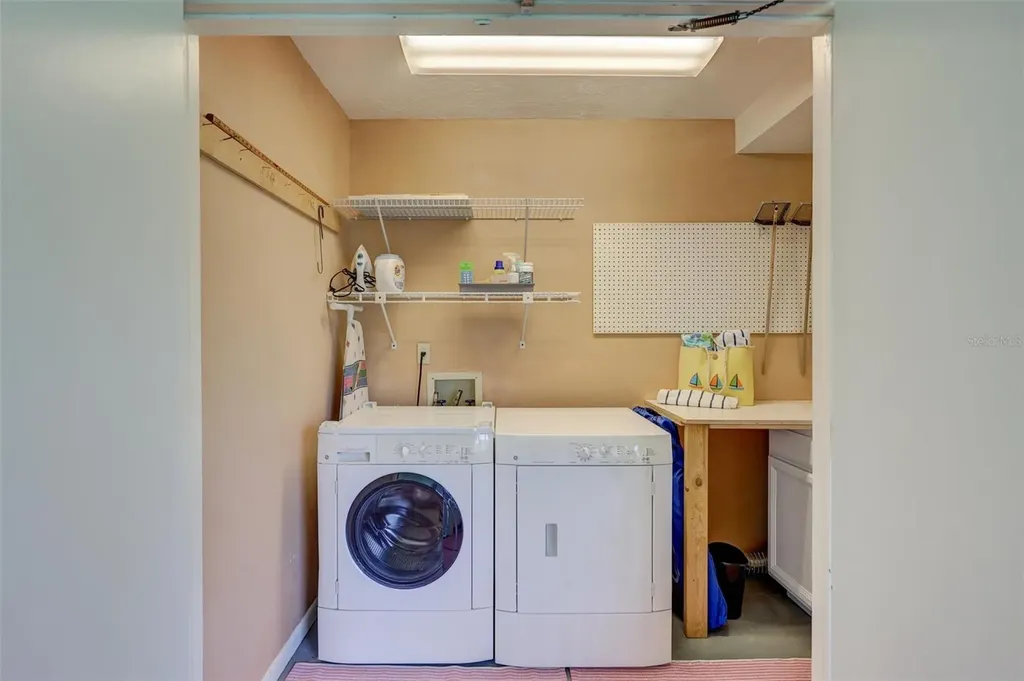 1637 Brookhouse Court Sarasota FL 34231