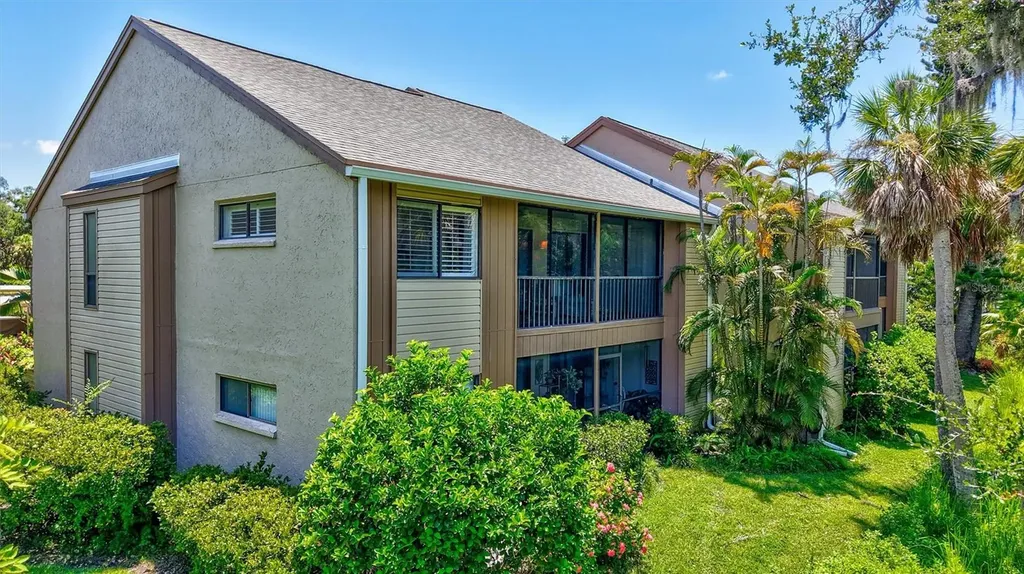 1637 Brookhouse Court Sarasota FL 34231