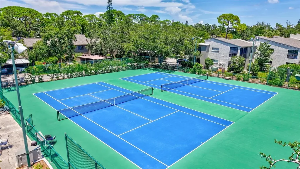 1637 Brookhouse Court Sarasota FL 34231