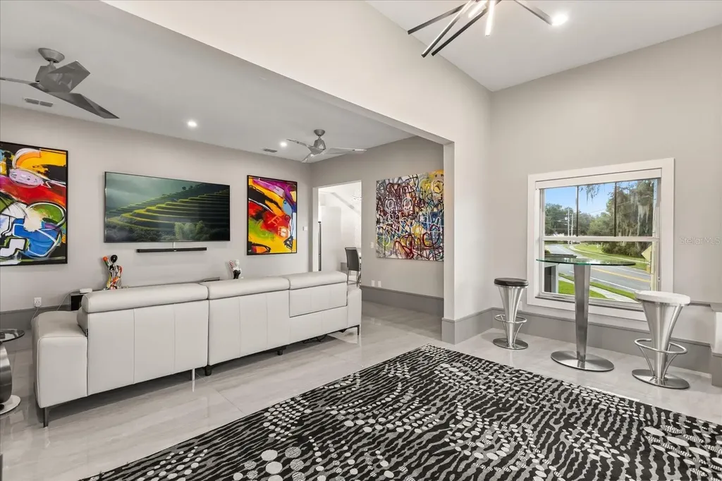 808 Edgewater Drive Orlando FL 32804