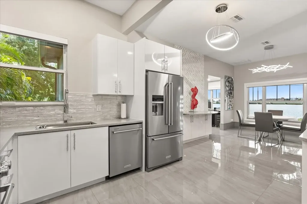 808 Edgewater Drive Orlando FL 32804