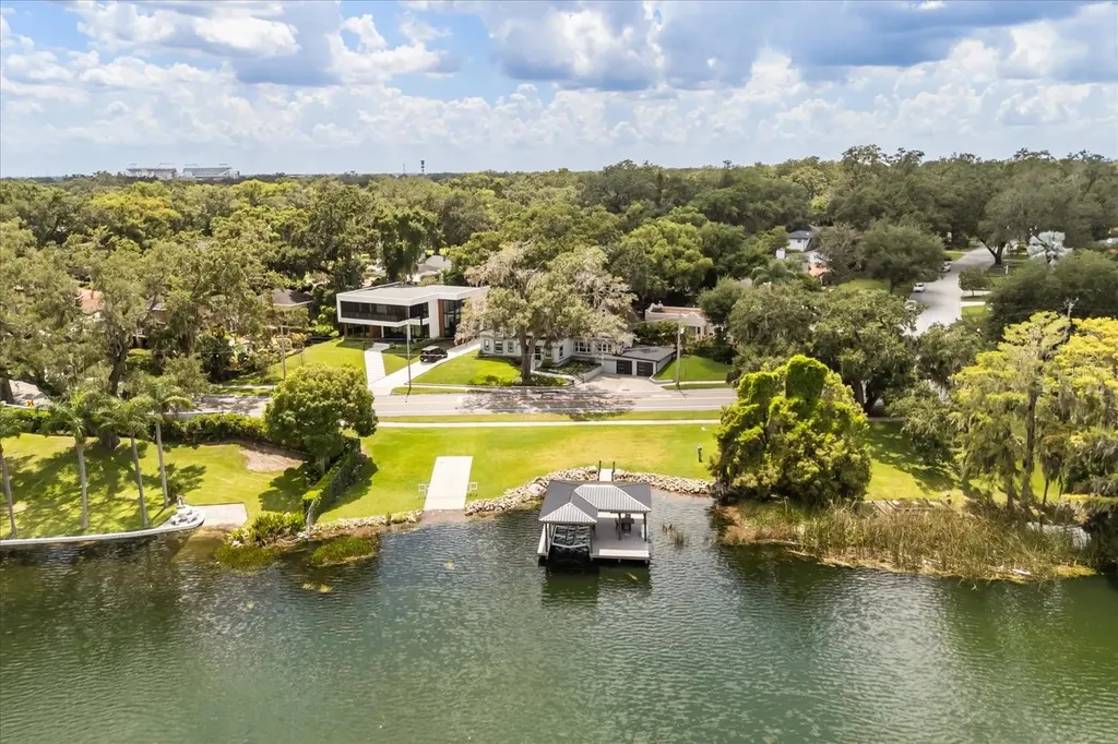 808 Edgewater Drive Orlando FL 32804