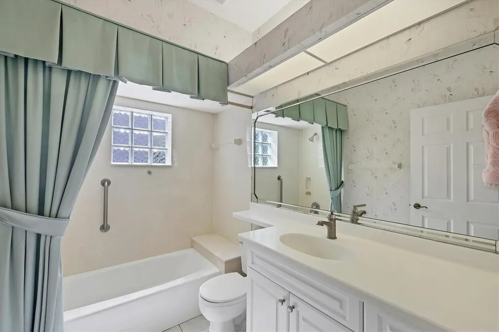 2087 Timucua Trail Nokomis FL 34275