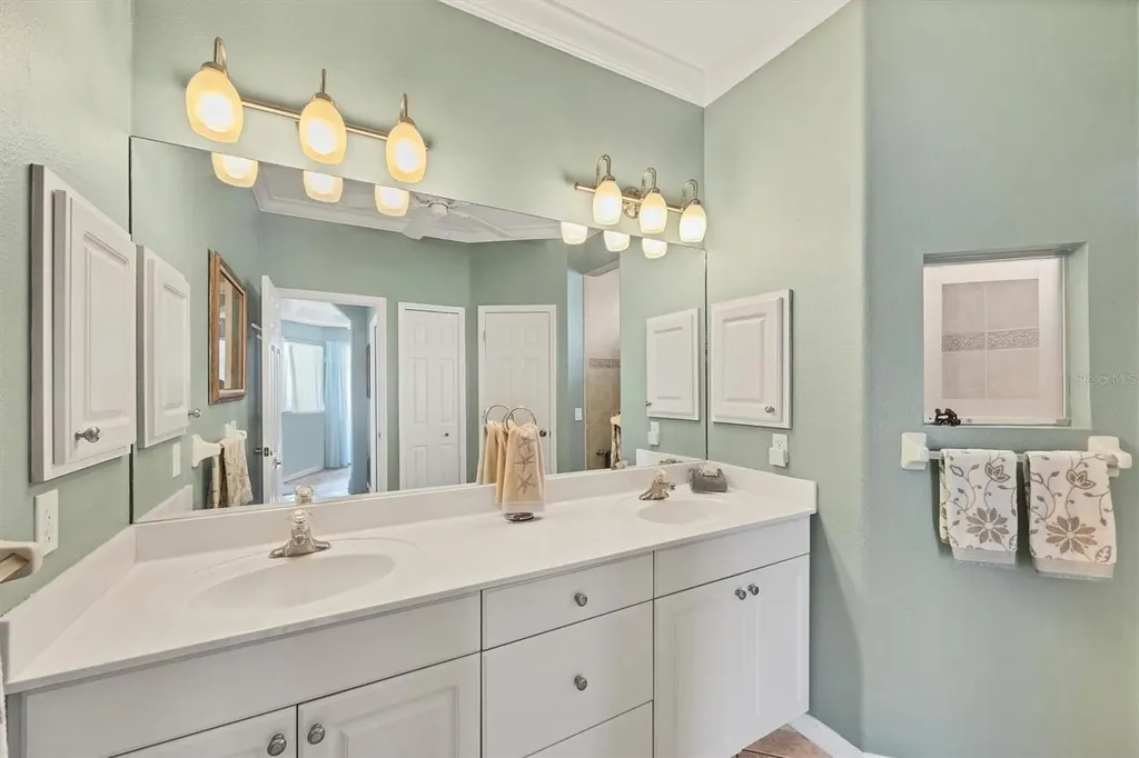 5641 Whispering Oaks Drive North Port FL 34287