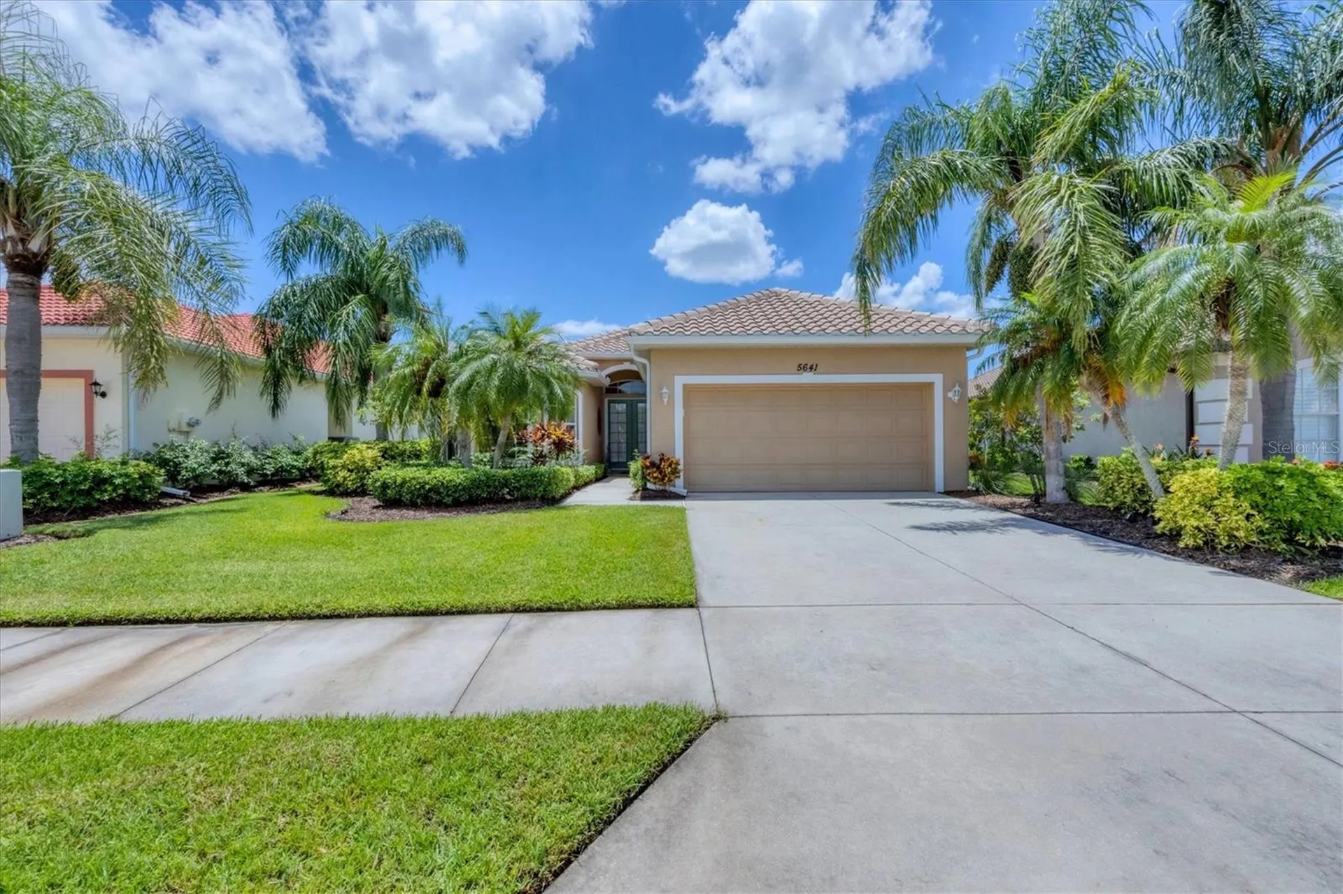 5641 Whispering Oaks Drive North Port FL 34287