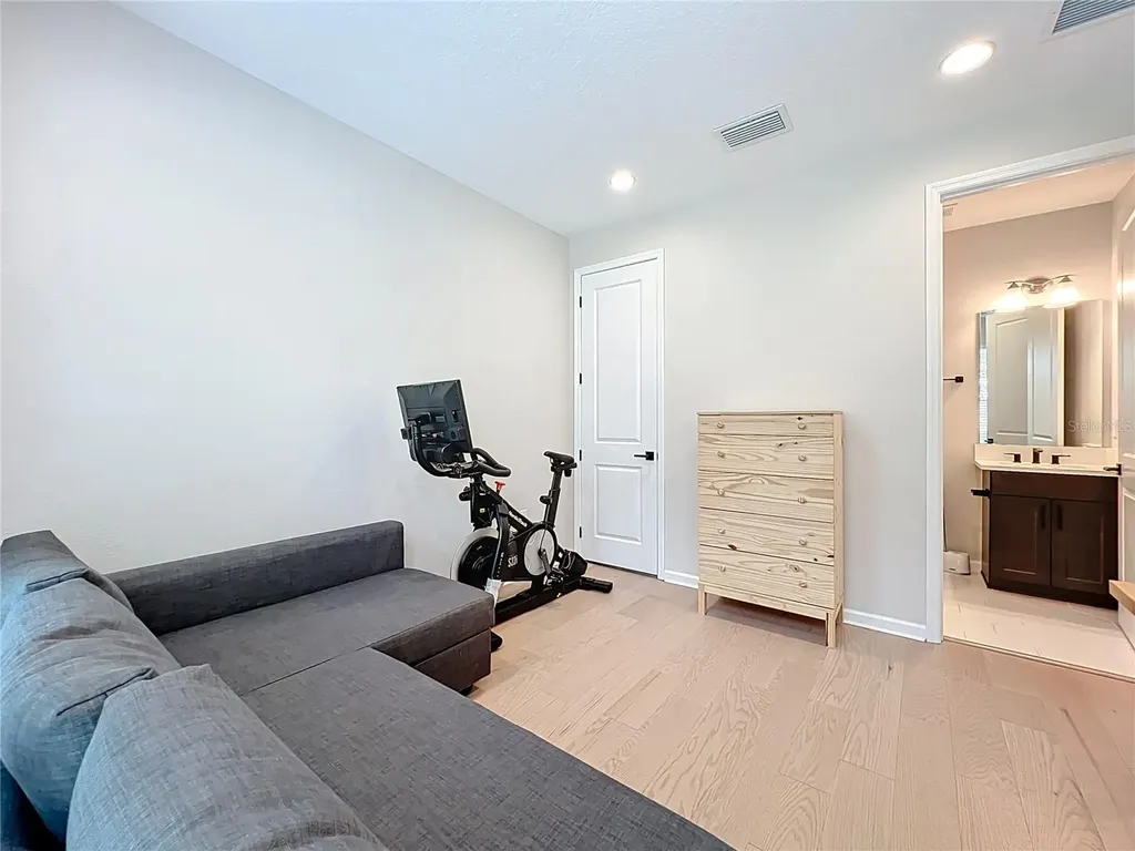 2154 Whitney Marsh Alley Orlando FL 32804