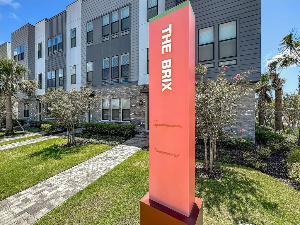 2154 Whitney Marsh Alley Orlando FL 32804