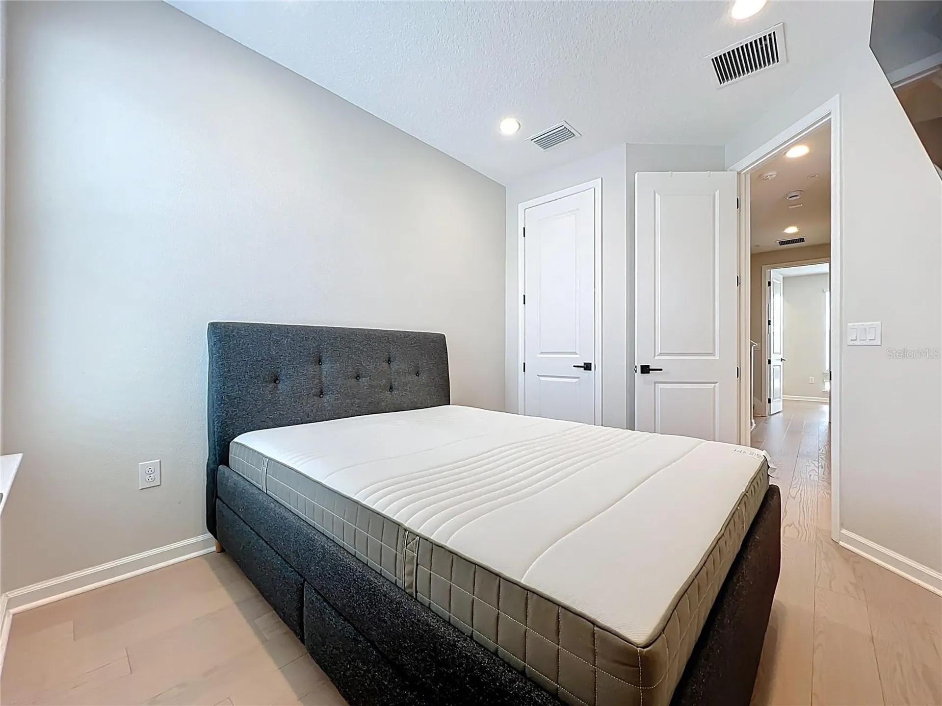 2154 Whitney Marsh Alley Orlando FL 32804