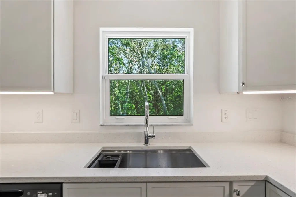 279 W Pearson Street Hernando FL 34442