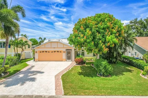 4307 3rd Avenue NE Bradenton FL 34208