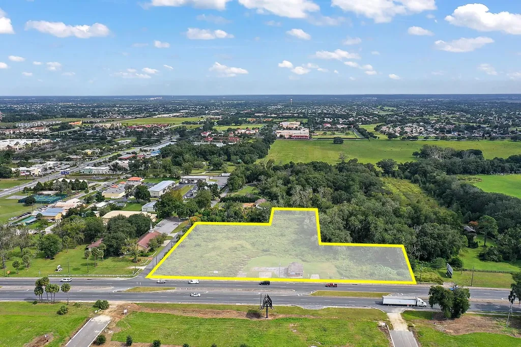11535 N Us 301 Oxford FL 34484