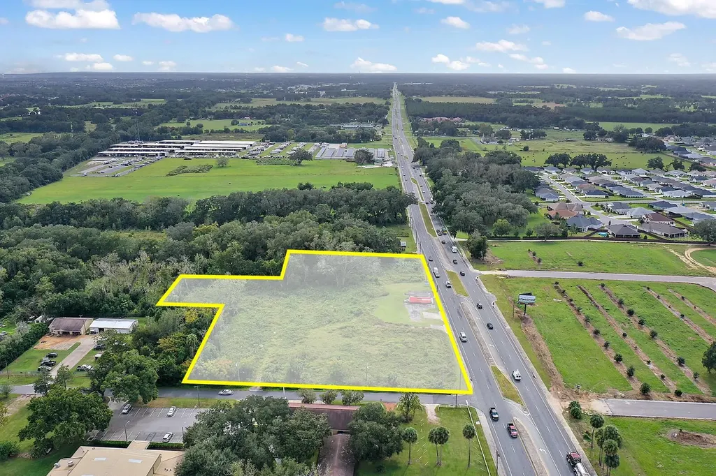 11535 N Us 301 Oxford FL 34484