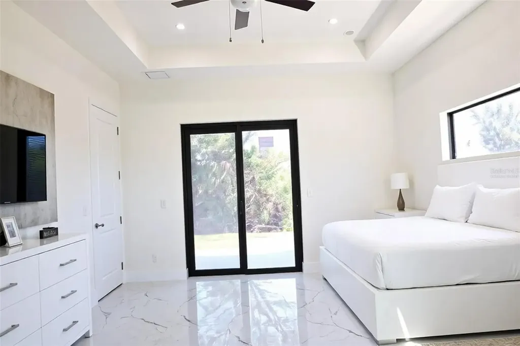 2751 NW 42nd Place Cape Coral FL 33993