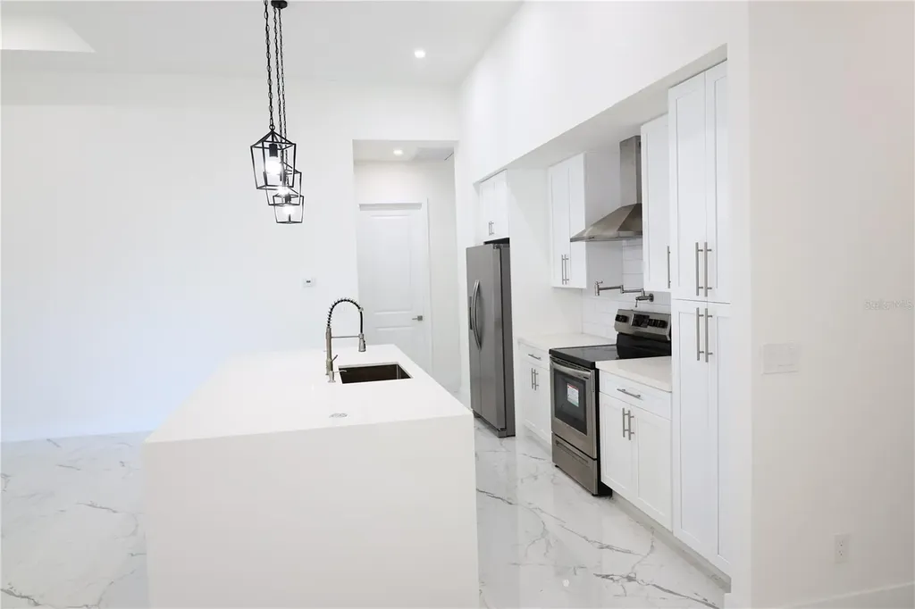 2751 NW 42nd Place Cape Coral FL 33993