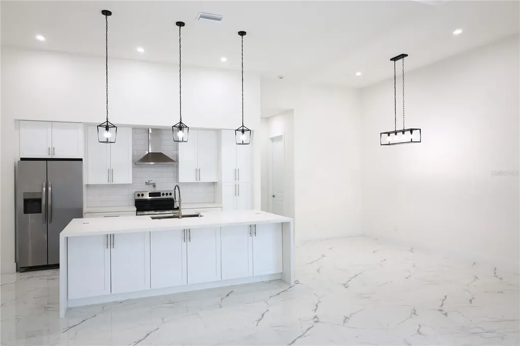 2751 NW 42nd Place Cape Coral FL 33993