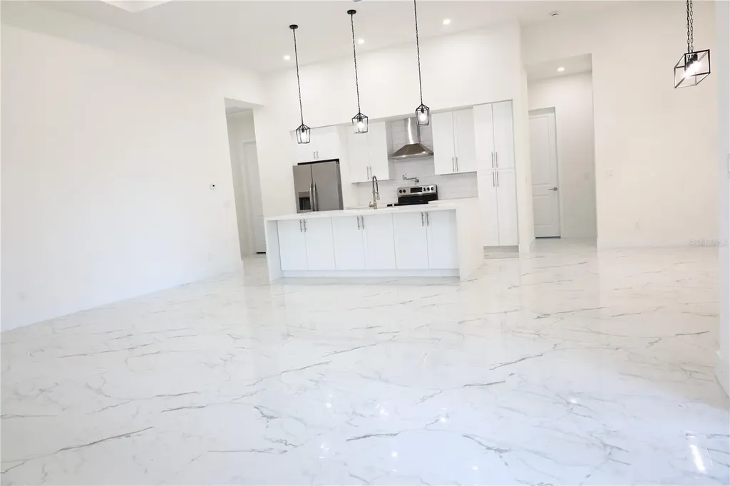 2751 NW 42nd Place Cape Coral FL 33993