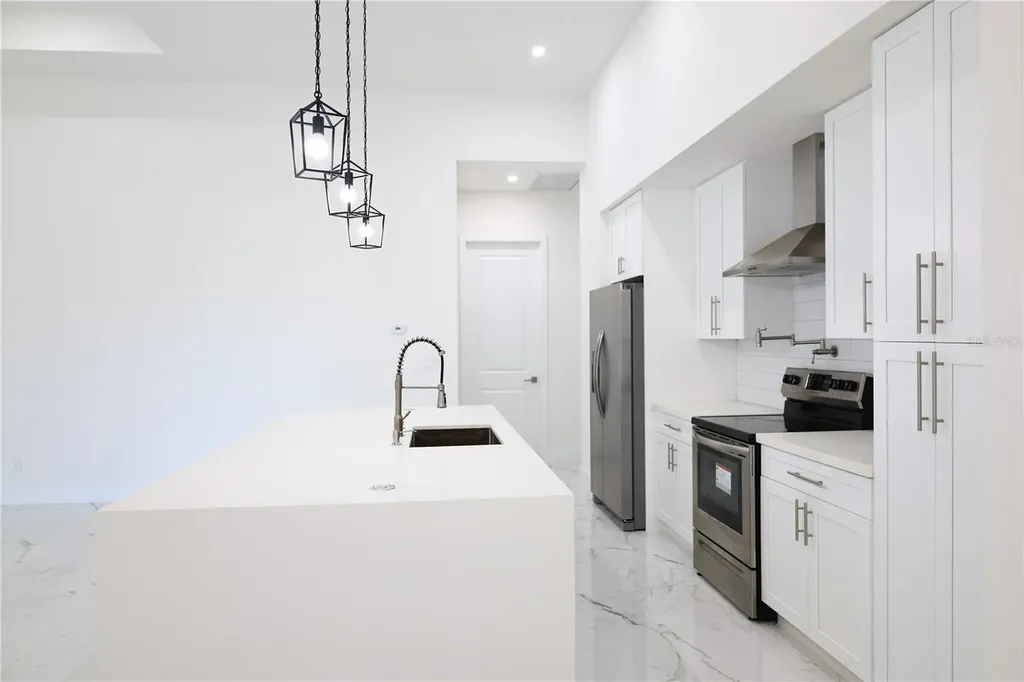 2751 NW 42nd Place Cape Coral FL 33993