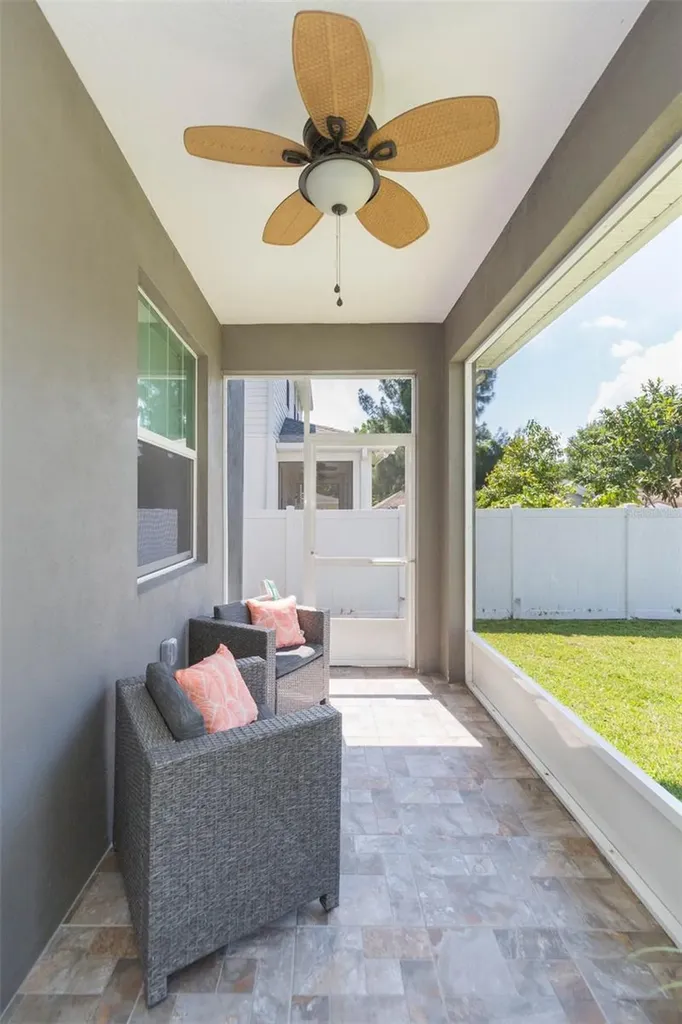 4007 W Gray Street Tampa FL 33609