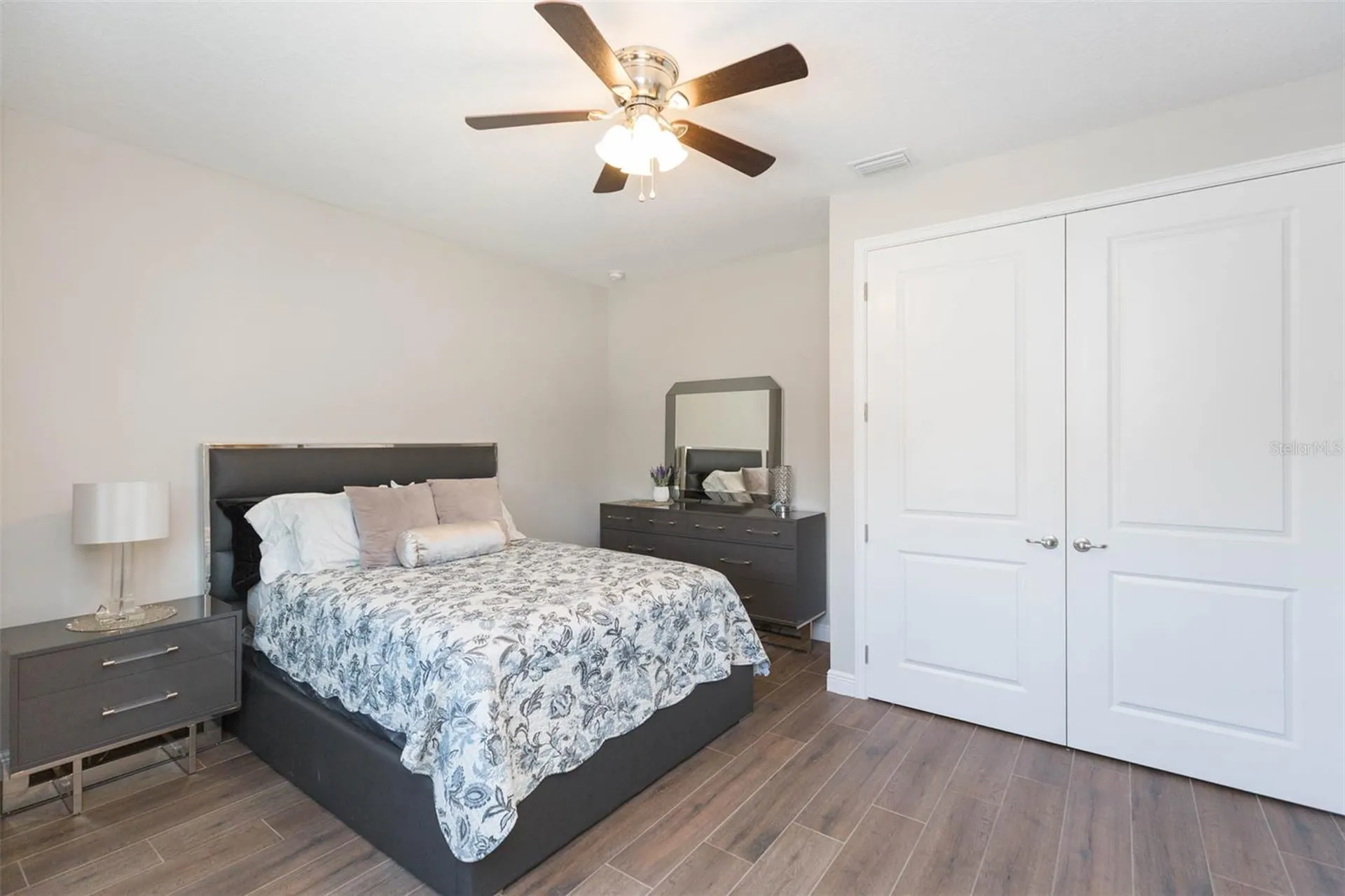 4007 W Gray Street Tampa FL 33609