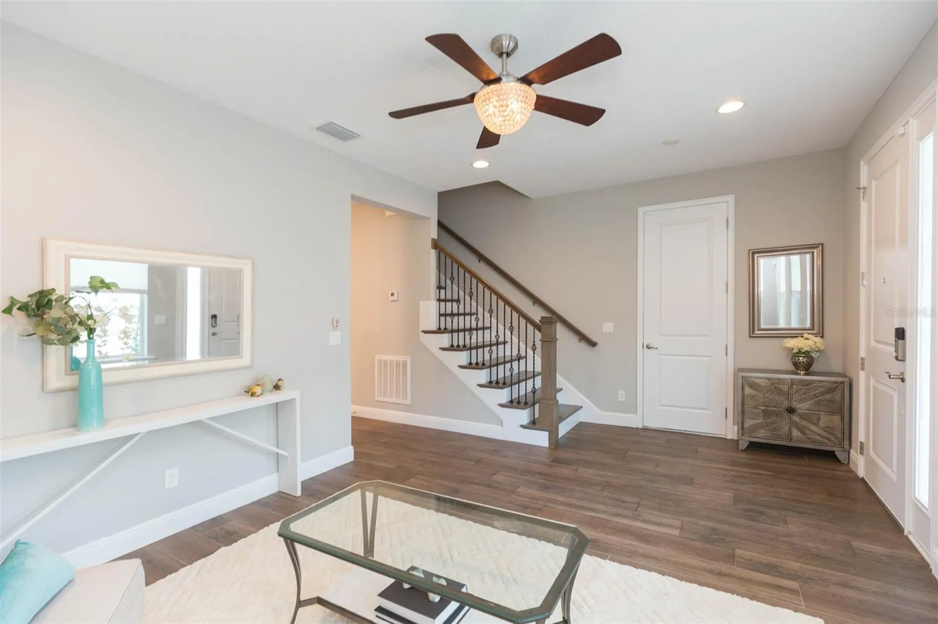 4007 W Gray Street Tampa FL 33609