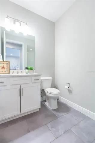 4007 W Gray Street Tampa FL 33609