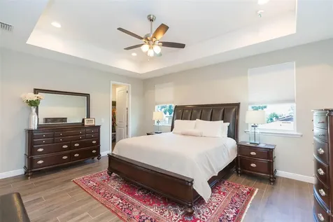 4007 W Gray Street Tampa FL 33609
