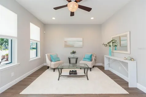 4007 W Gray Street Tampa FL 33609