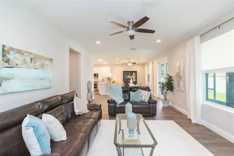 4007 W Gray Street Tampa FL 33609
