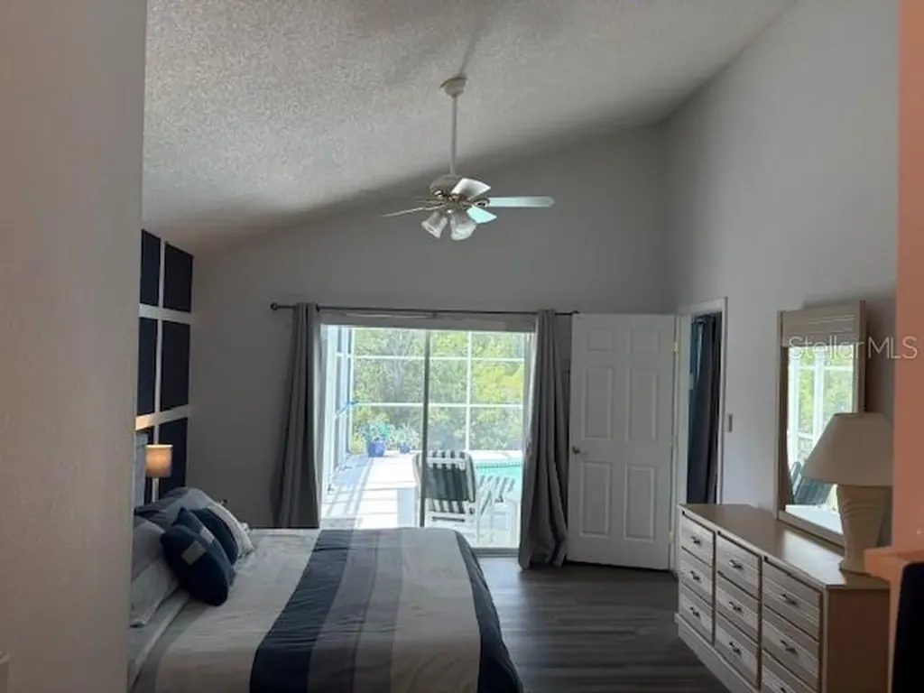 906 Montana Avenue Davenport FL 33897