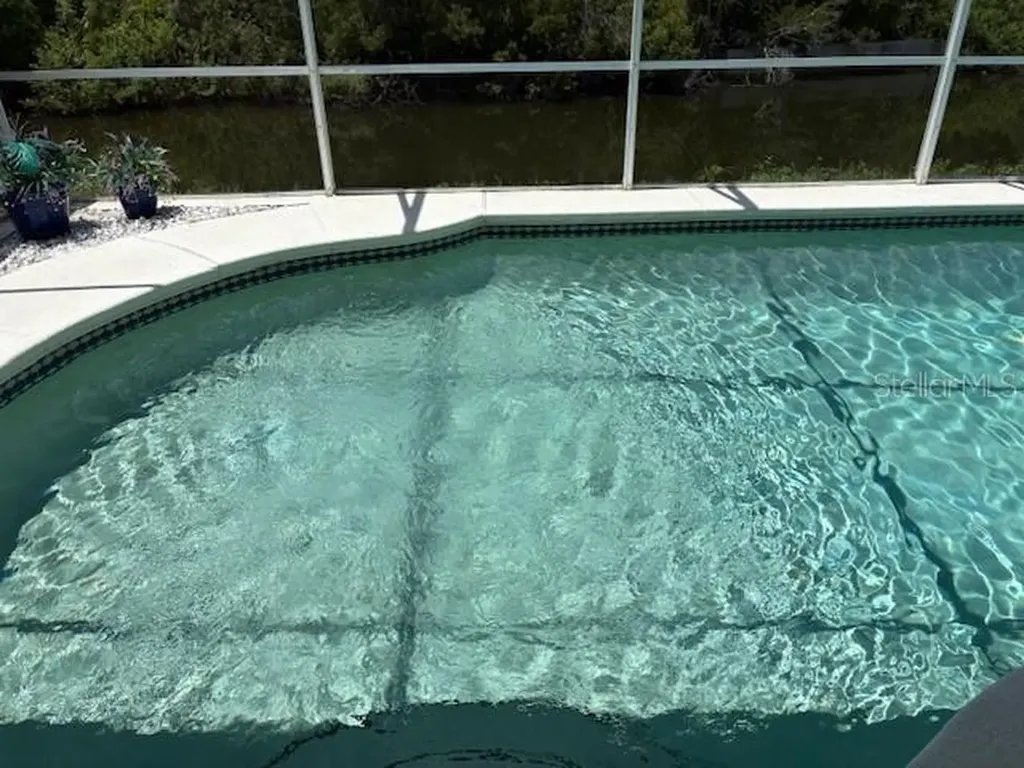 906 Montana Avenue Davenport FL 33897