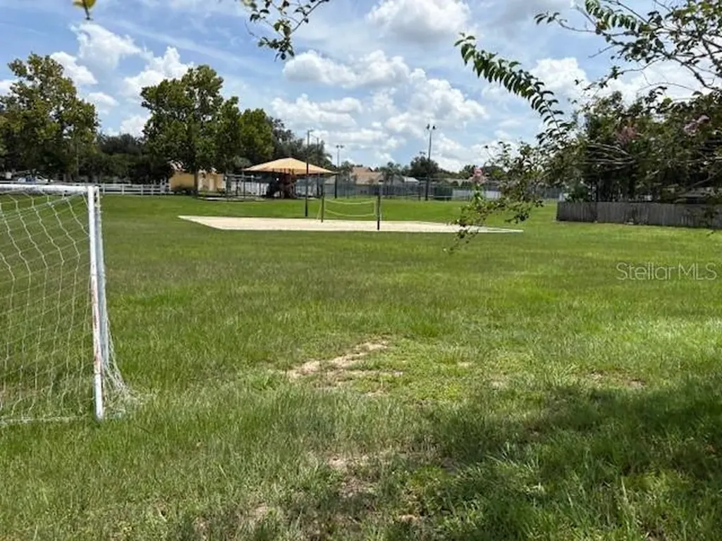 906 Montana Avenue Davenport FL 33897