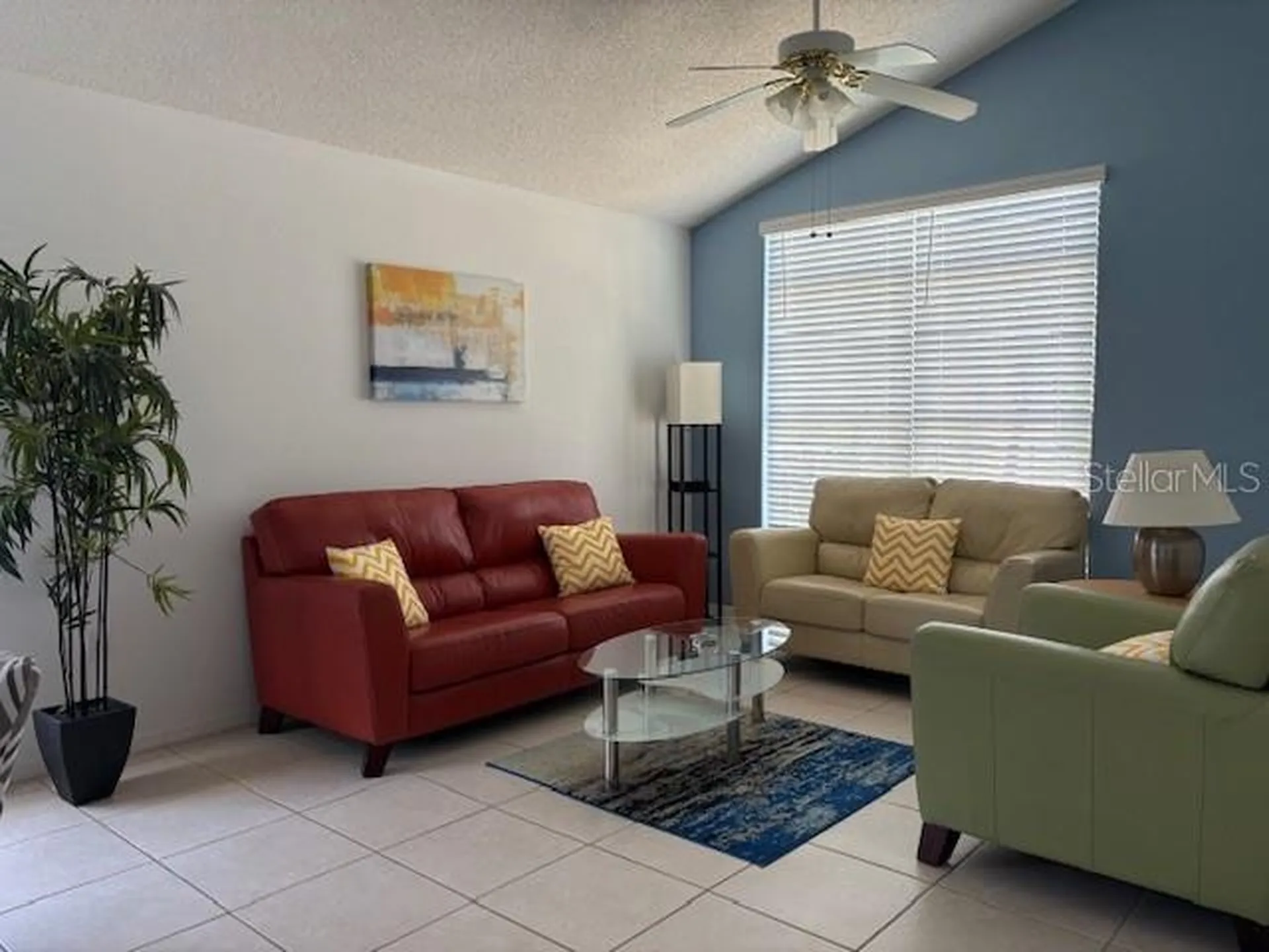 906 Montana Avenue Davenport FL 33897