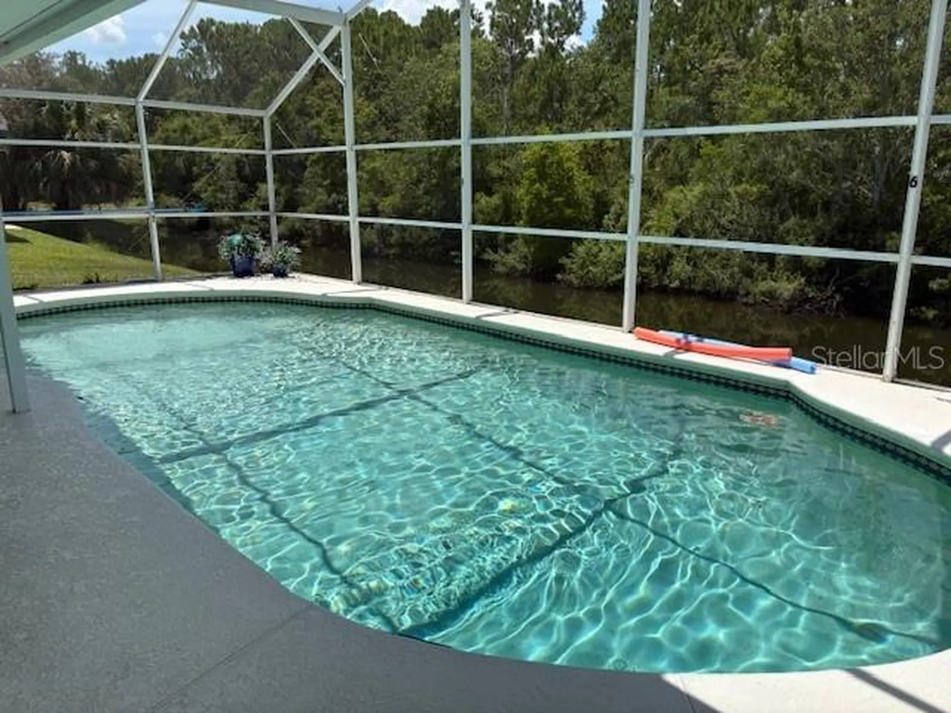 906 Montana Avenue Davenport FL 33897