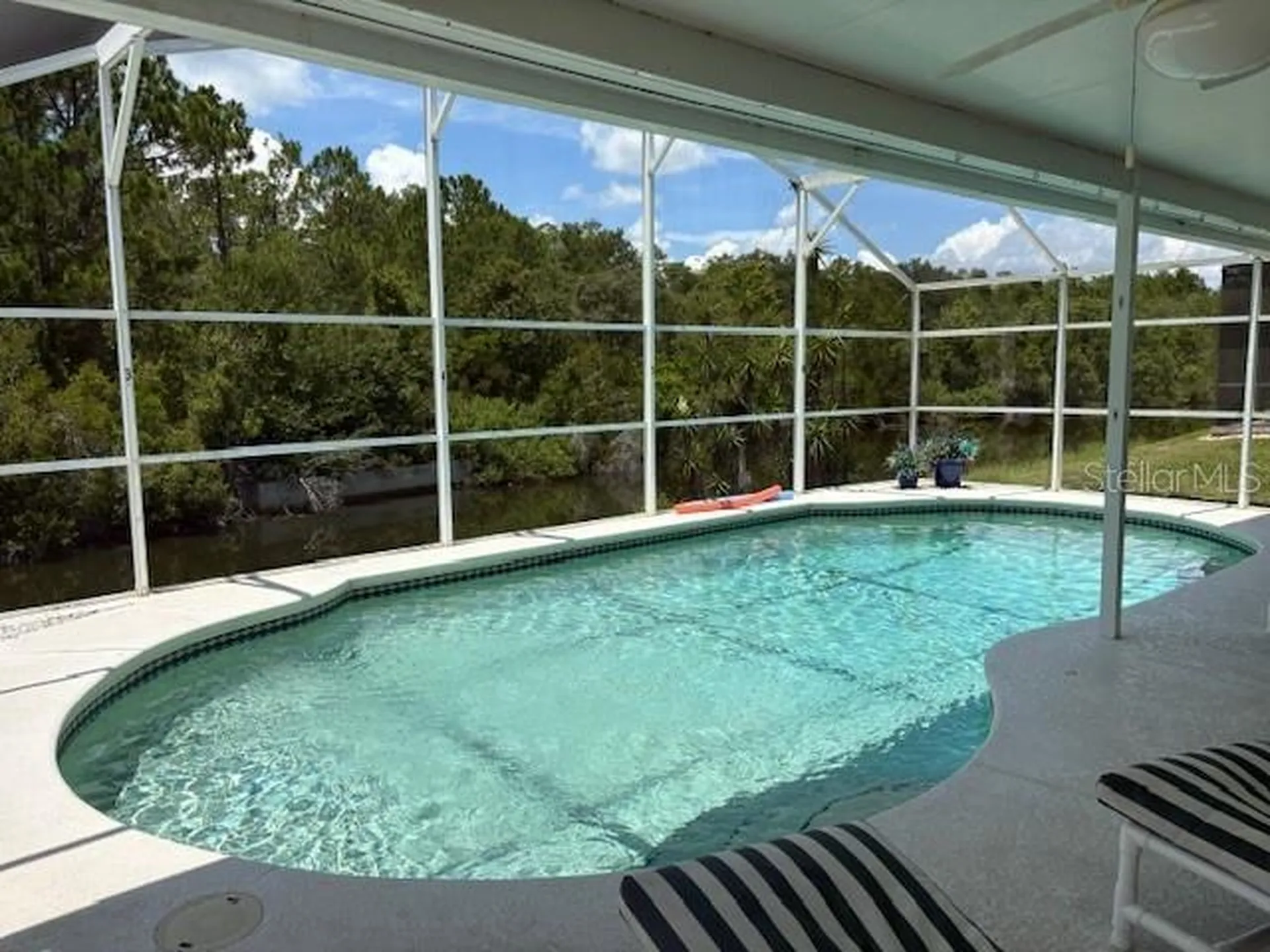 906 Montana Avenue Davenport FL 33897