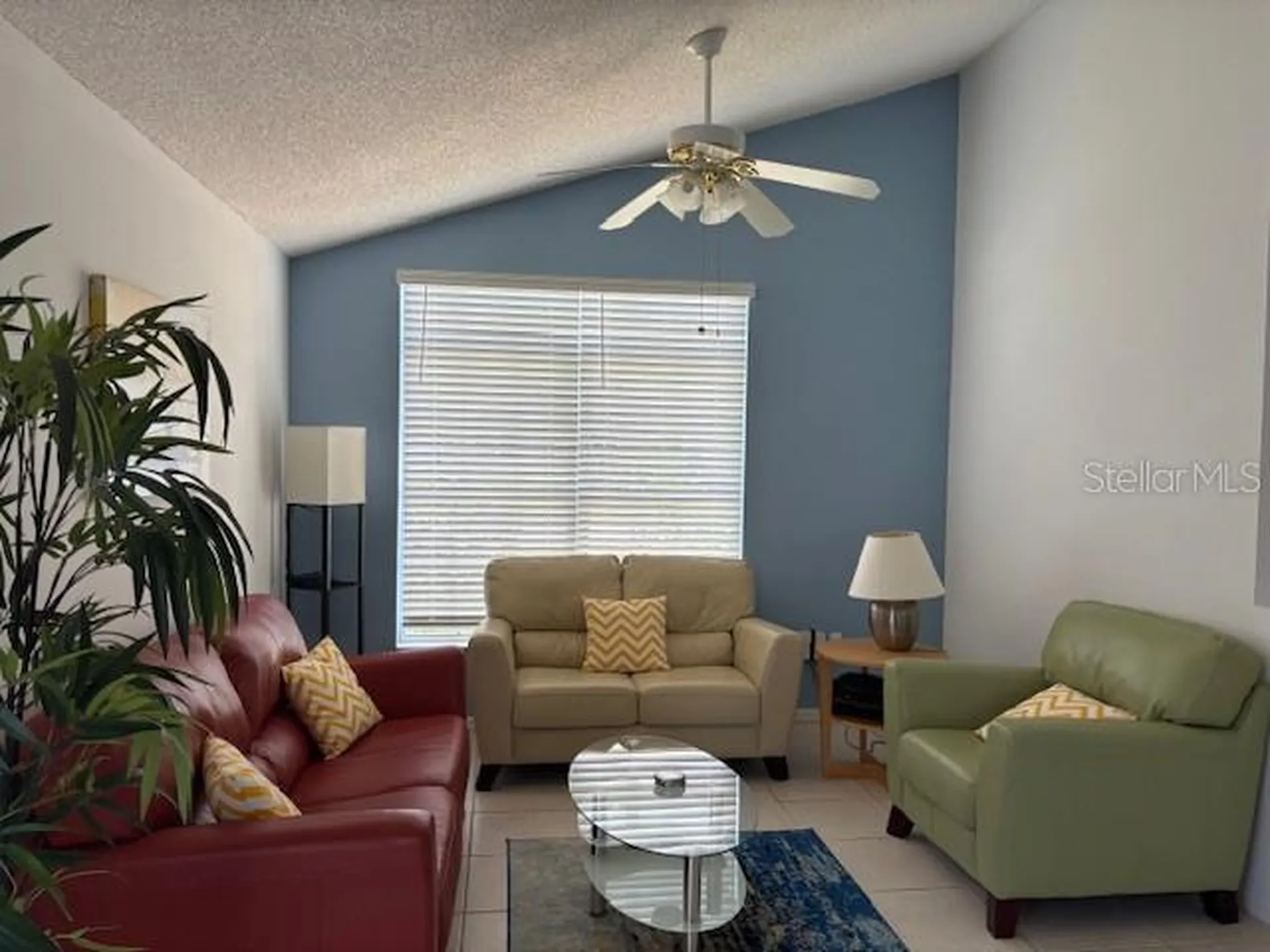 906 Montana Avenue Davenport FL 33897
