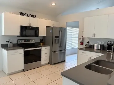 906 Montana Avenue Davenport FL 33897