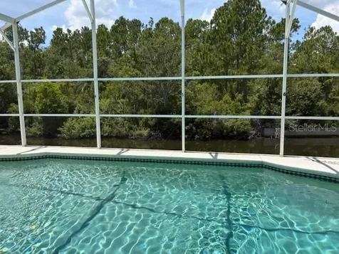 906 Montana Avenue Davenport FL 33897