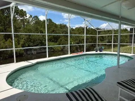 906 Montana Avenue Davenport FL 33897