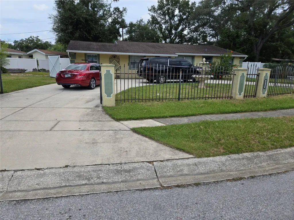 3712 Argon Drive Tampa FL 33619