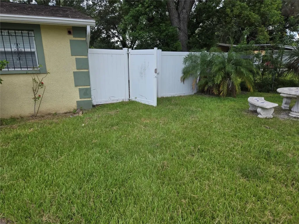 3712 Argon Drive Tampa FL 33619