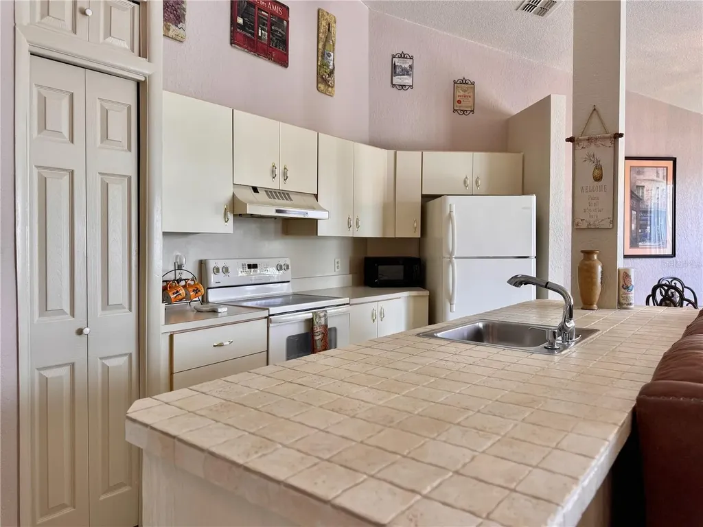 2520 Woodgate Boulevard Orlando FL 32822