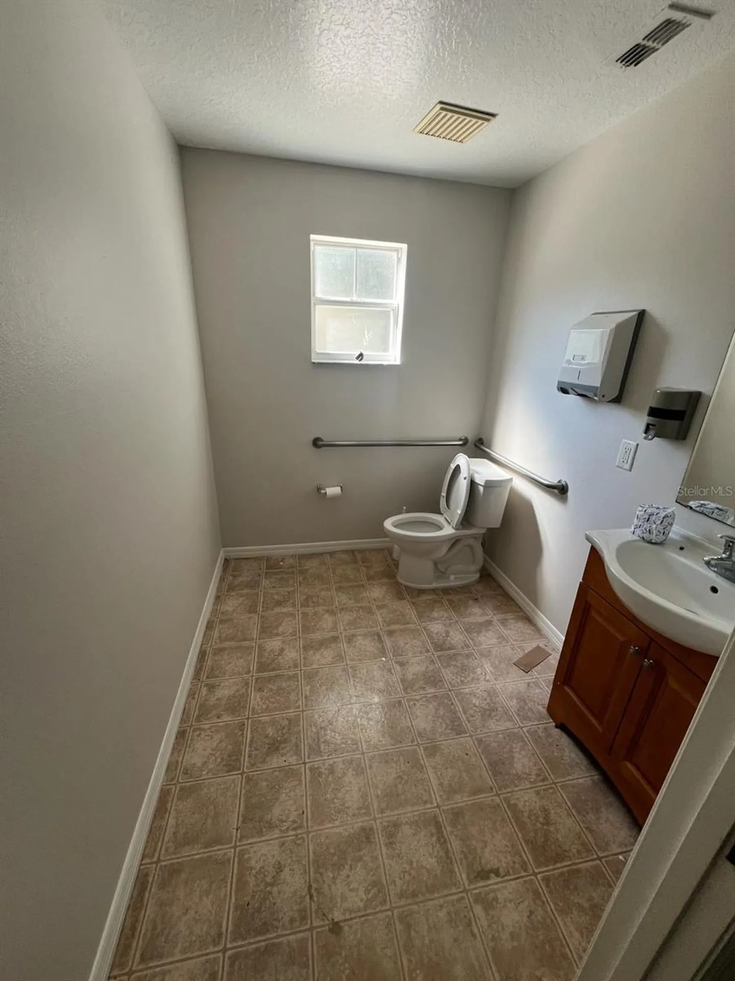 111 S Randolph Avenue Kissimmee FL 34741