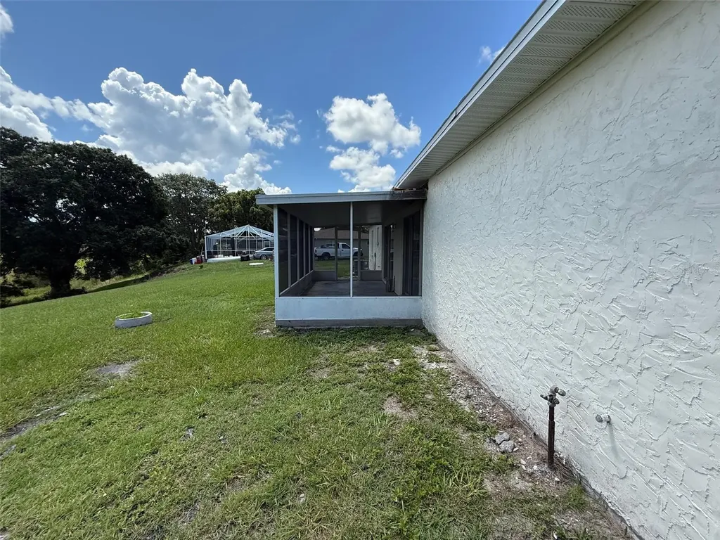 7319 Holiday Drive Spring Hill FL 34606