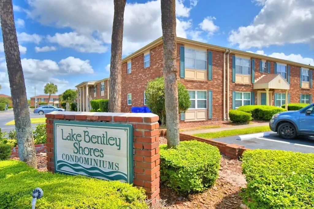 1920 E Edgewood Drive Lakeland FL 33803