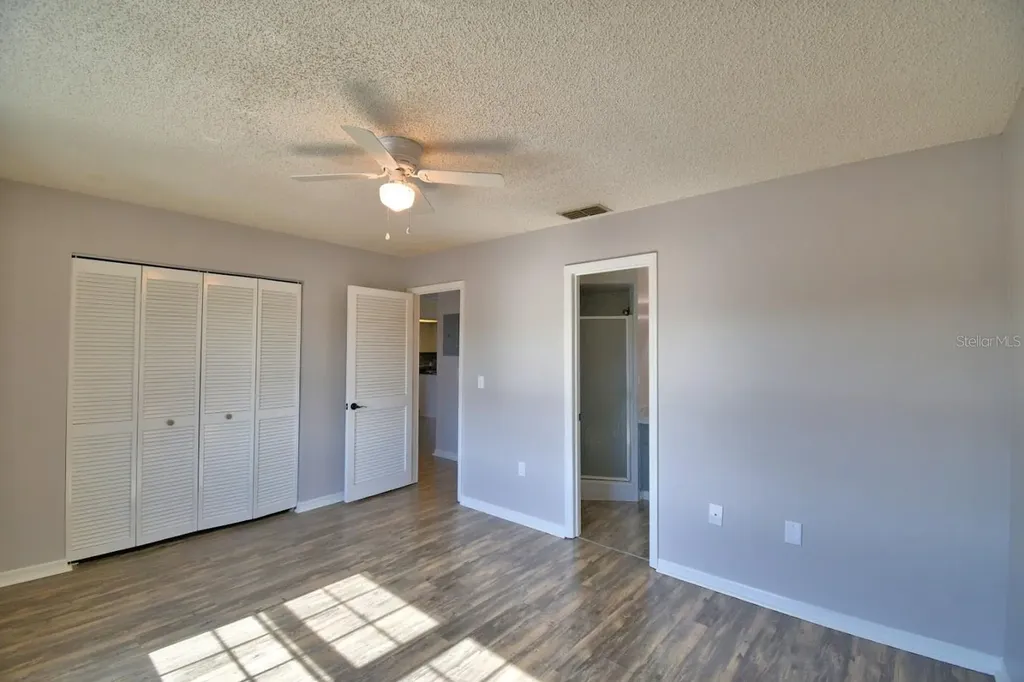 1920 E Edgewood Drive Lakeland FL 33803